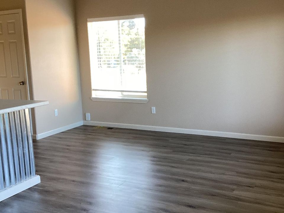 216 NW 3rd St 216, Grass Valley, OR 97029 Zillow