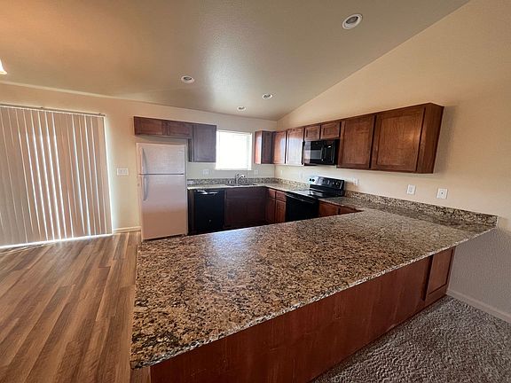 2nd image of 547 Country Hollow Dr