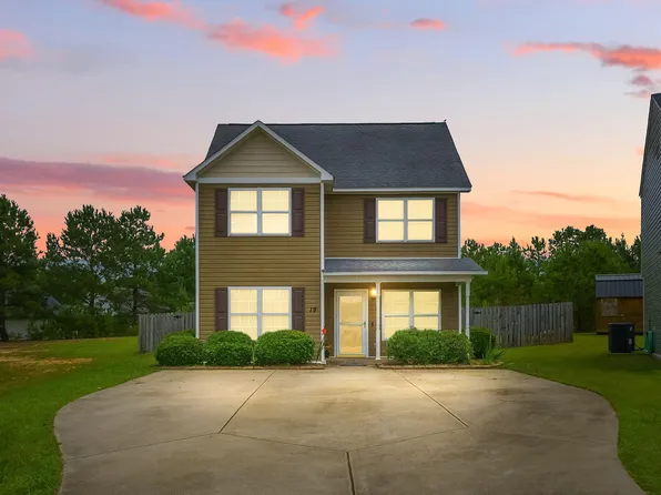 19 Kimberly Ct, Lillington, NC 27546