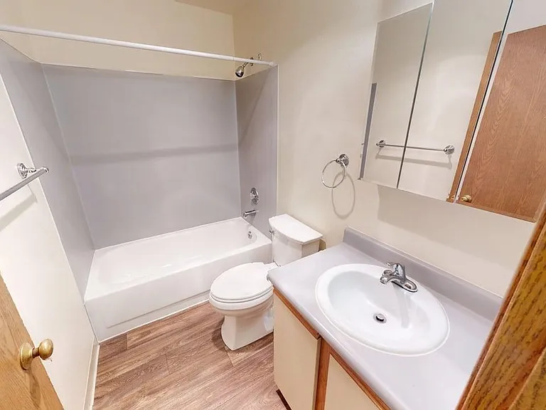 6813 Weedin Pl NE — Photo 13