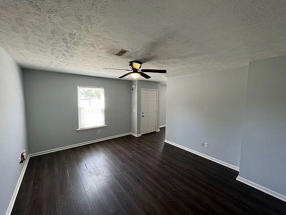 2nd image of 215 Mallow Dr