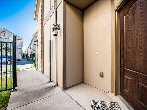 5th image of 8904 Whitehead St