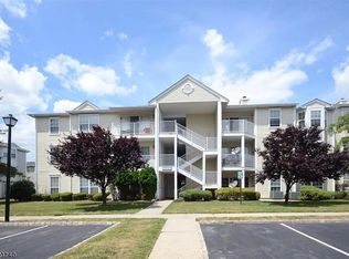225 Rachel Ct #4203, Franklin Park, NJ 08823