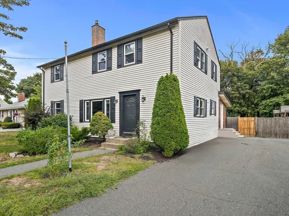 26 Vista Dr, Danvers, MA 01923