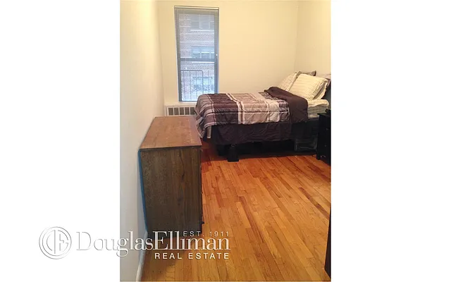 Rented by Douglas Elliman | media 32