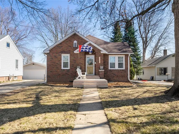 1339 56th St, Des Moines, IA 50311