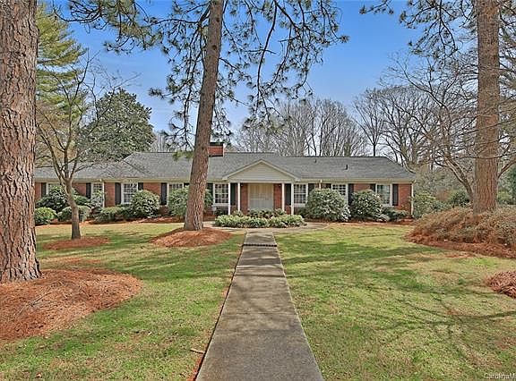 3rd image of 338 Downey Pl