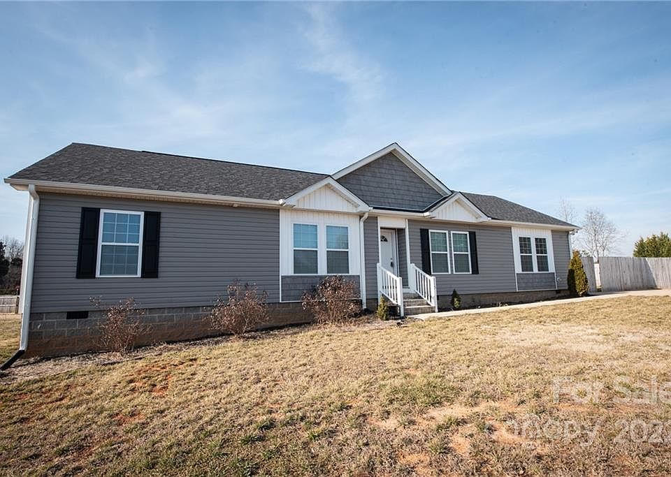1st image of 115 Grasslands Dr