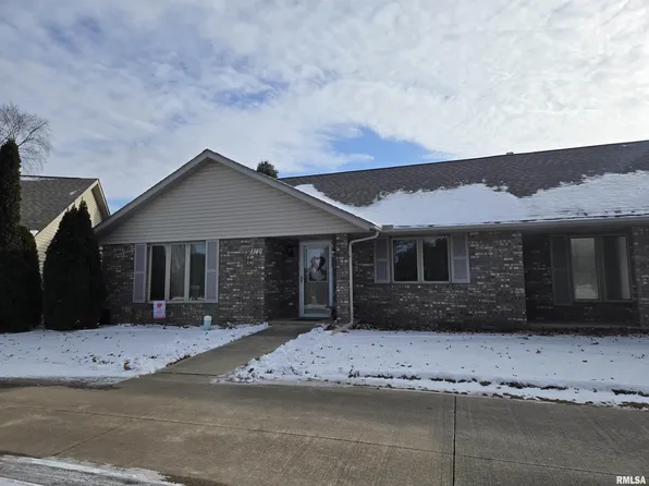 1140 Pine Tree Rd, Galesburg, IL 61401