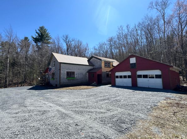 51 N Guilford Road, Monson, ME 04464