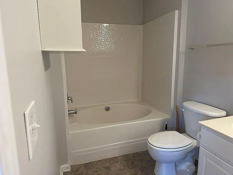 10394 Alexander Martin Ave — Photo 12