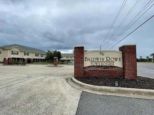 806 Baldwin Rowe Cir #1 Photo 1