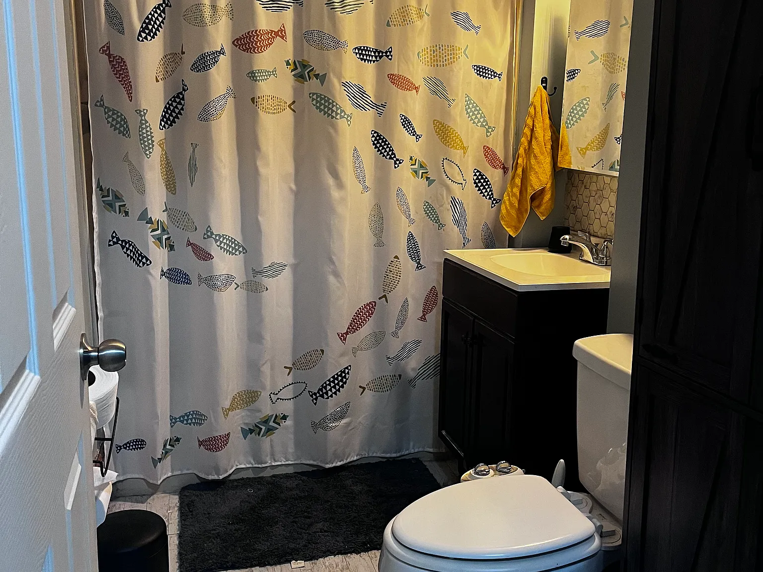 5 bed, 1490 sqft, $2,100 — Photo 4