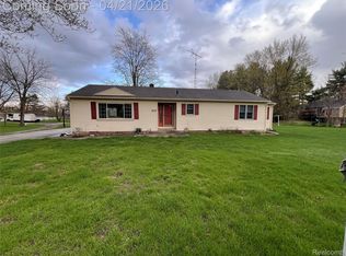8299 Ridge Rd, Goodrich, MI 48438