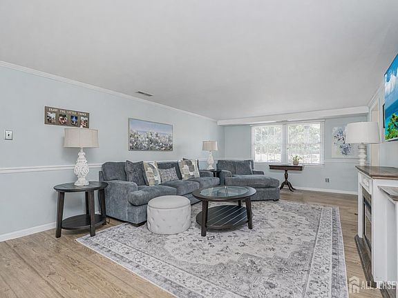 5th image of 22 Meyer Rd