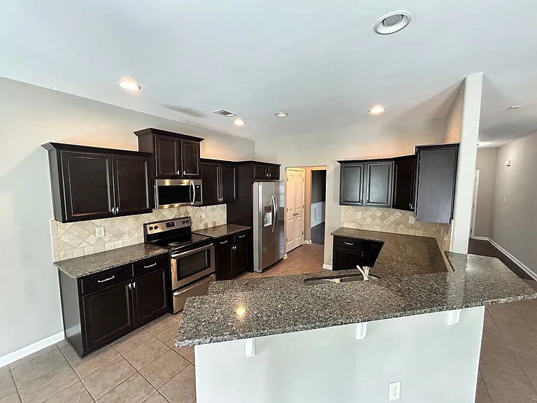 3900 Cahaba St — Photo 2