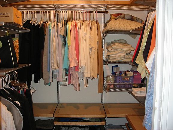 Walk-in Closet