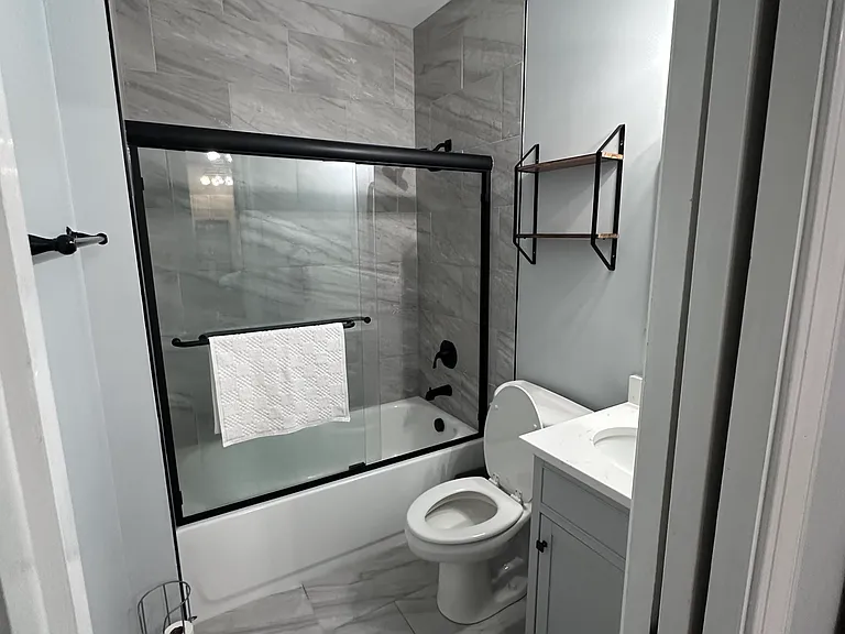 705 Maple St #204 — Photo 11