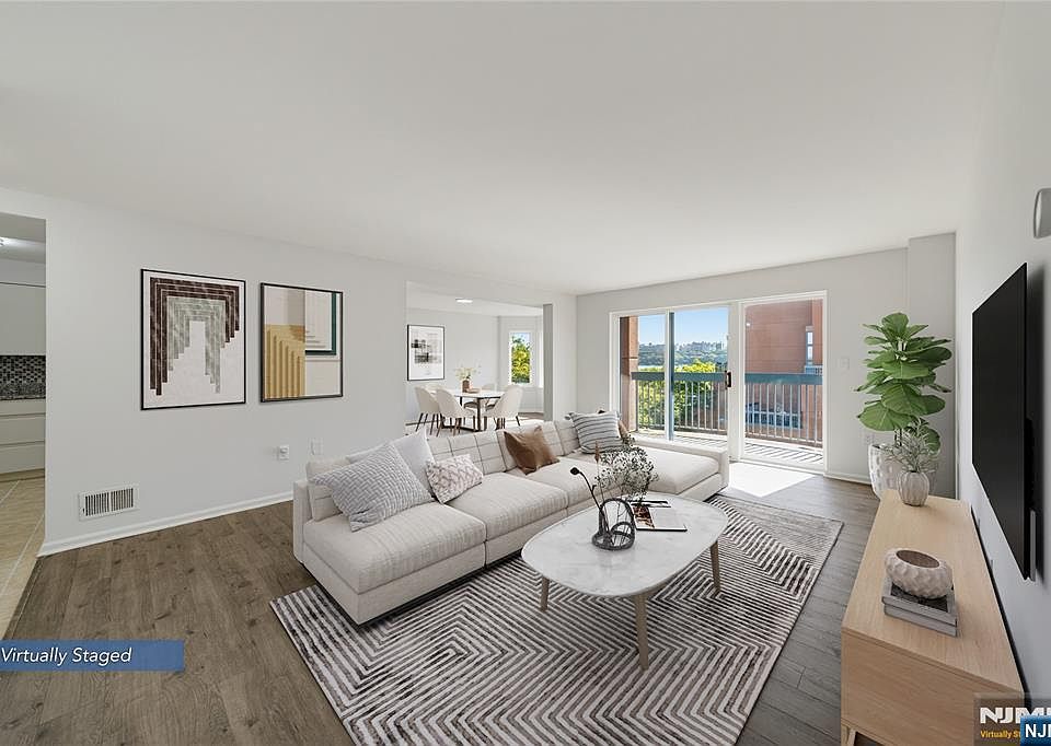 1st image of 403 Livingston Court #N403
