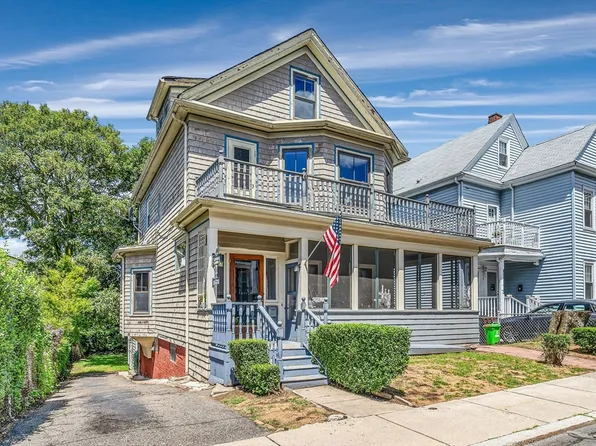 17 Dawes St, Dorchester, MA 02125