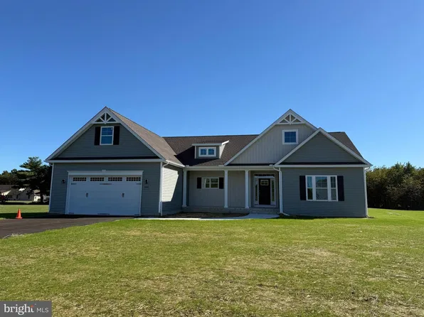 302 Greenbrook Dr, Milford, DE 19963