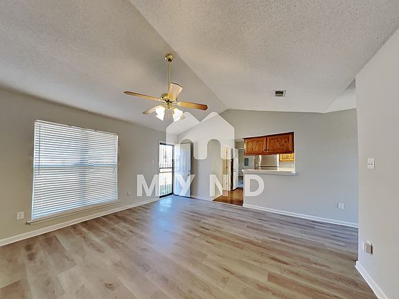 3rd image of 9180 Bentley Woods Dr