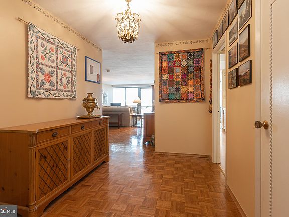 4th image of 2401 Pennsylvania Ave APT 11A10