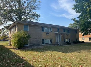 261 S Curtis Ave APT 3, Kankakee, IL 60901
