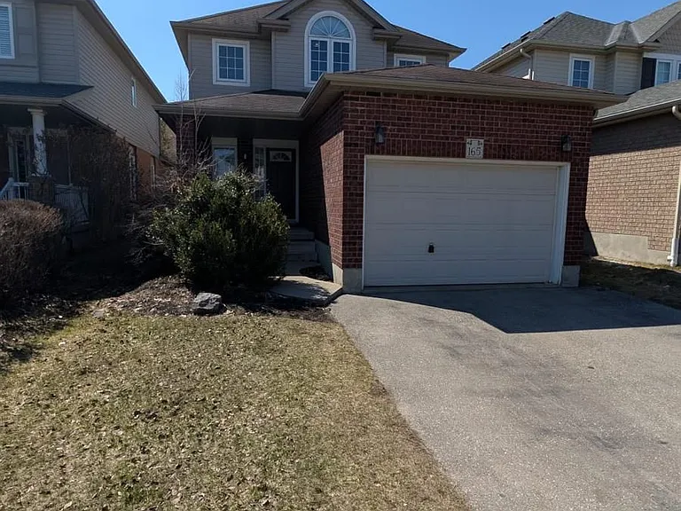 165 Cranbrook St — Photo 3