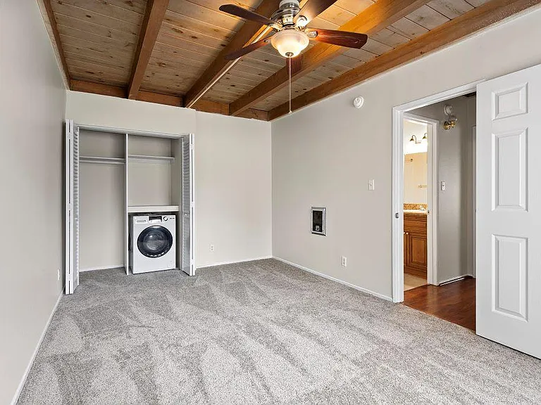 Parthenia Terrace Apartments — Photo 17