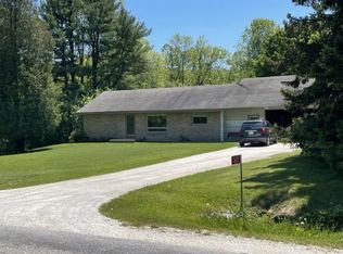 2627 Cottage Ln, Two Rivers, WI 54241
