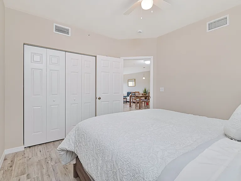 10020 Maddox Ln #212 — Photo 4