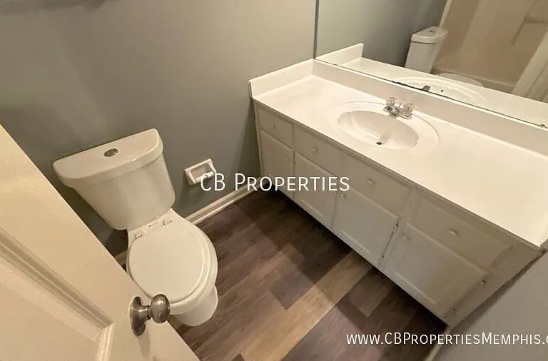 5864 Ashridge Pl — Photo 9