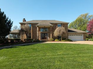 1525 Gettysburg Lndg, Saint Charles, MO 63303