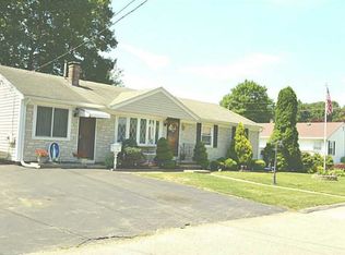 18 Stella Dr, North Providence, RI 02911