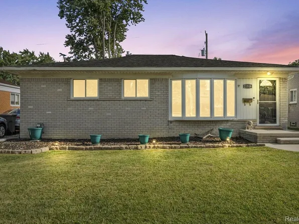 21518 Share St, Saint Clair Shores, MI 48082