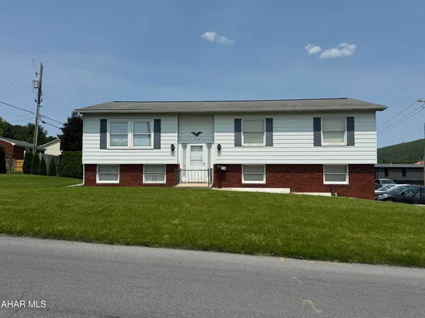 714 S 7th St, Altoona, PA 16602