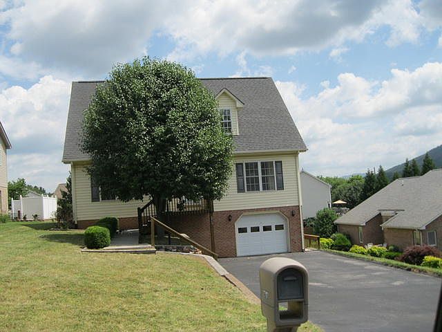 1st image of 3717 Autumn Dr