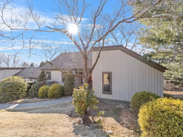 185 Heritage Hills #B, Somers, NY 10589