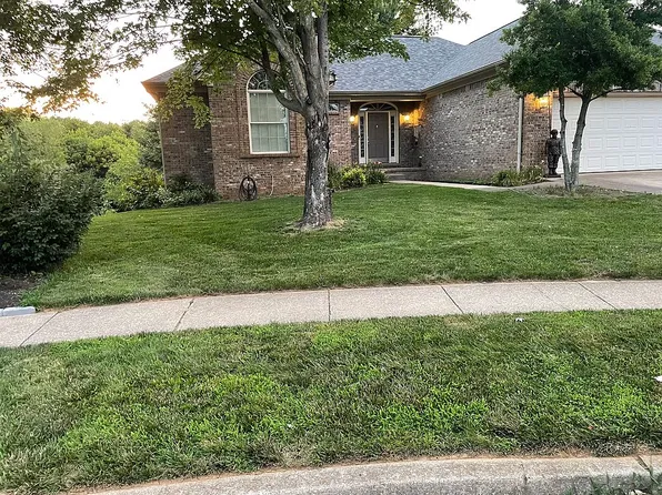 161 Carriage Ln, Georgetown, KY 40324