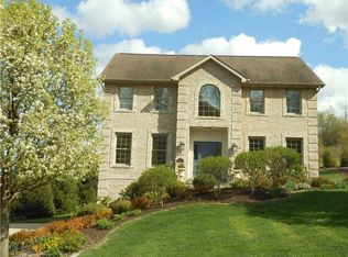 101 Stonebridge Dr, Oakdale, PA