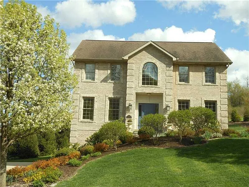 101 Stonebridge Dr photo 1