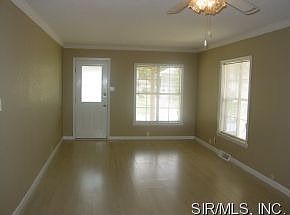 4th image of 2714 Buxton Ave