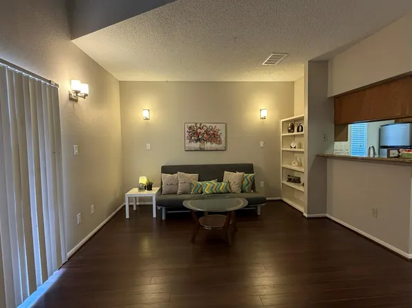 7575 Cambridge St APT 1602, Houston, TX 77054