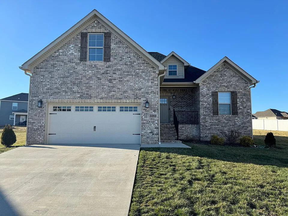 3262 Black Walnut Ct