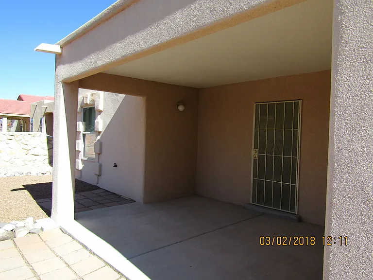 4090 Bravia Dove Loop — Photo 11