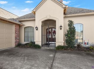 10427 Fernbrook Ave, Baton Rouge, LA 70809
