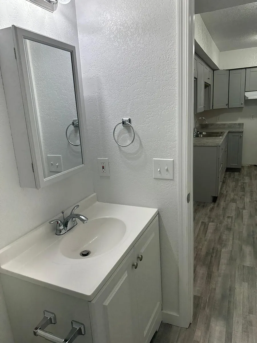 Building Photo - 1123 W Fillmore St #1