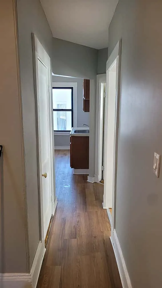 3 bed, 1.0 bath, 1100 sqft, $3,200 — Photo 4