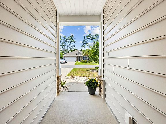 4th image of 113 Laurel Hill Pl.